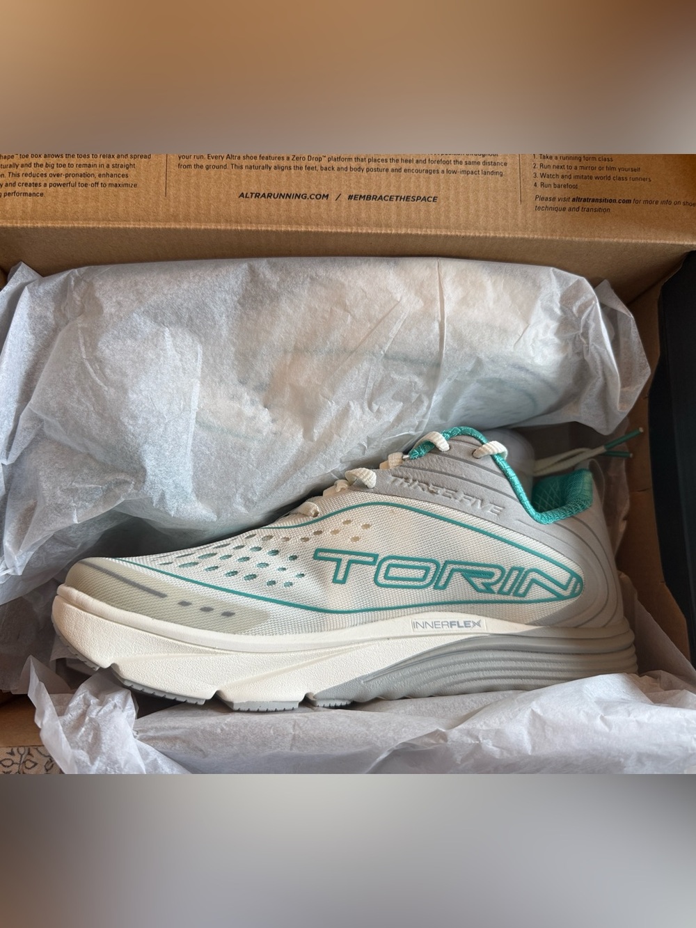 Altra Torin 3.5 Women's Gray and Teal Zero-Drop Running Shoes - Picture 3 of 4